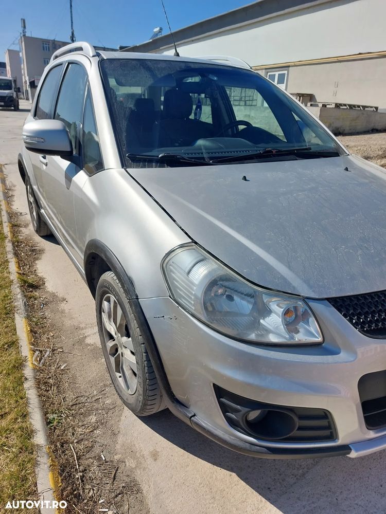 Suzuki SX4 1.6 4WD NAVI - 2