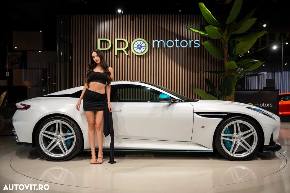Aston Martin DB12 Volante - 24