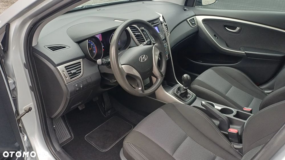 Hyundai i30 1.4 Classic - 8