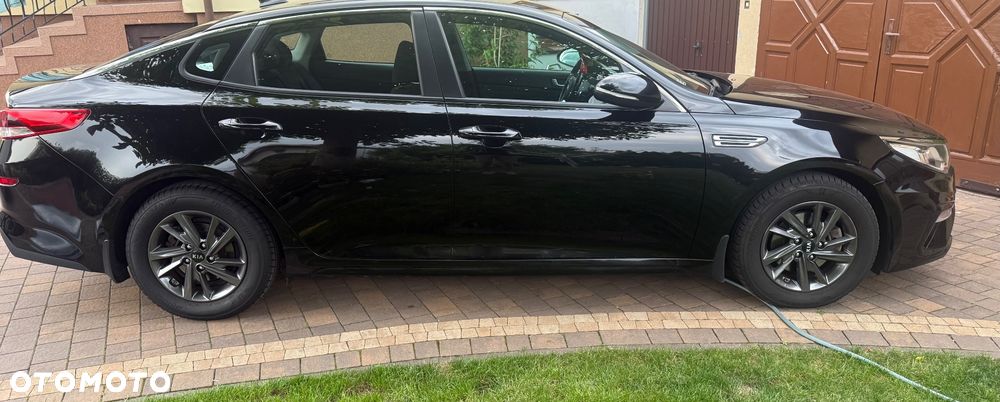 Kia Optima - 22