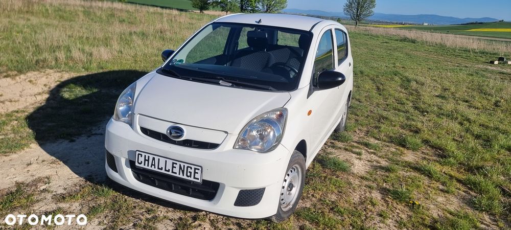 Daihatsu Cuore - 2