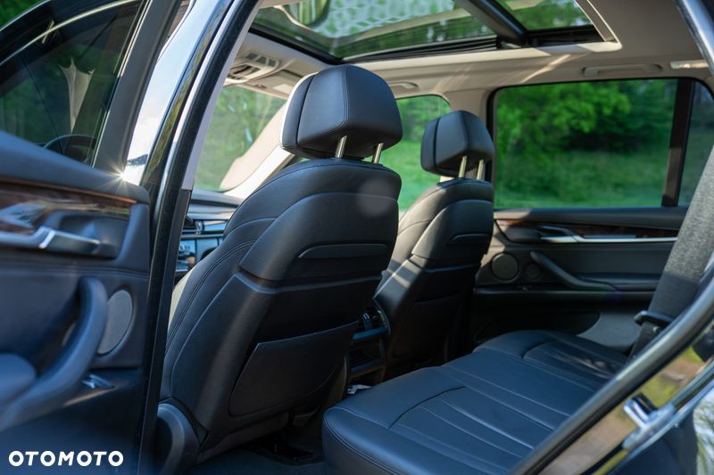 BMW X5 3.5i xDrive - 11