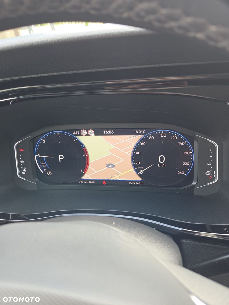 Volkswagen Multivan 2.0 BiTDI L1 Generation SIX DSG - 32