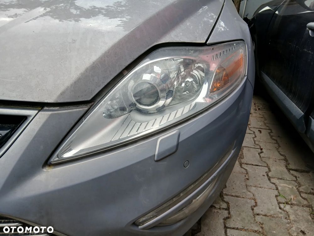 Reflektor/Lampa Przednia Xenon Ford Mondeo MK4 Lift Kombi - 2