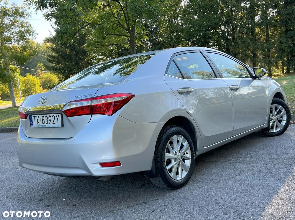 Toyota Corolla 1.6 Premium EU6 - 12
