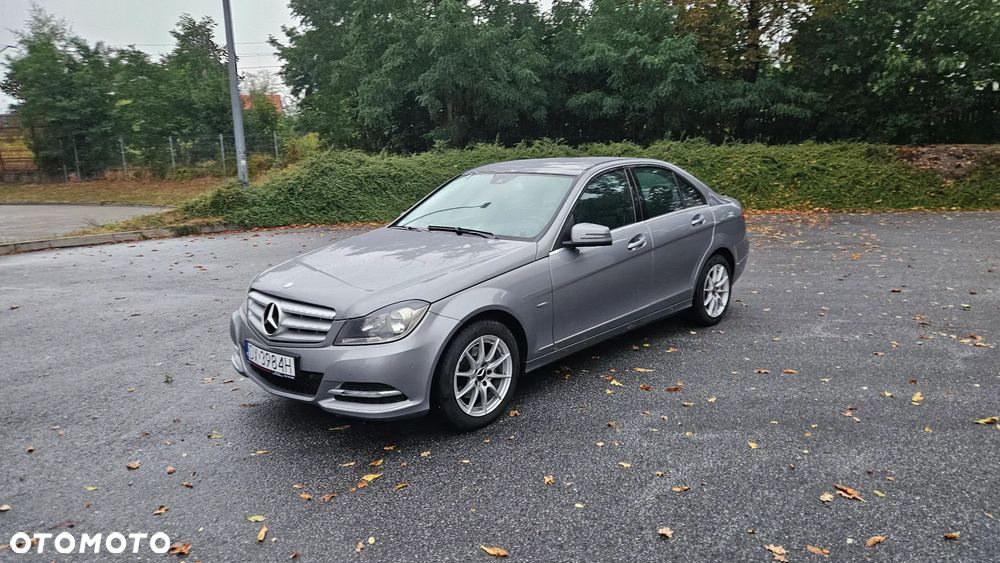 Mercedes-Benz Klasa C 180 BlueEFFICIENCY Avantgarde - 25