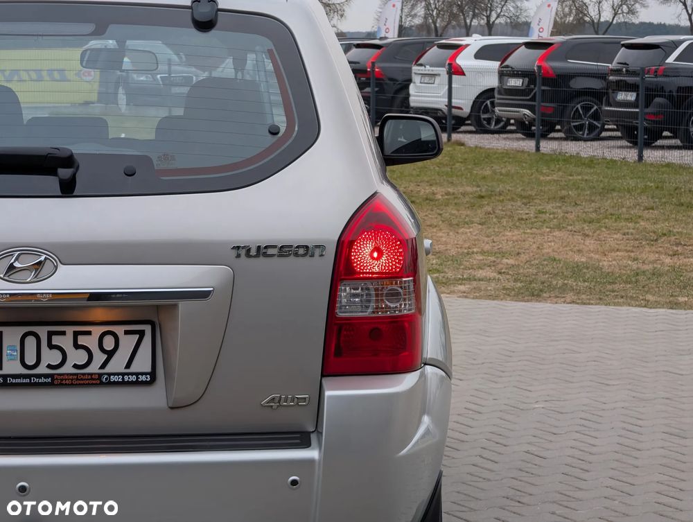 Hyundai Tucson 2.0 4WD GLS - 12