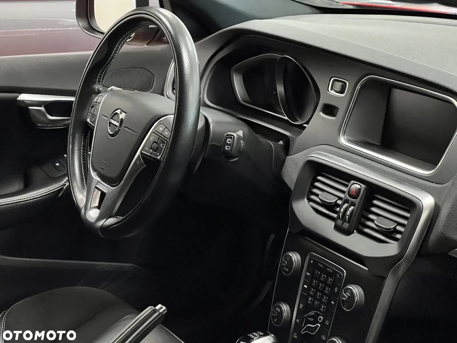 Volvo V40 T4 RDesign - 11