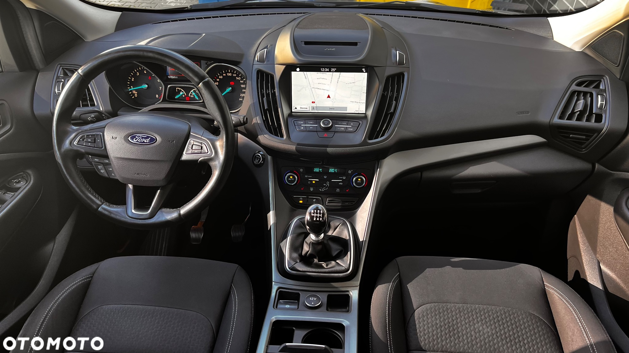 Ford Kuga 1.5 EcoBoost 2x4 Titanium - 30