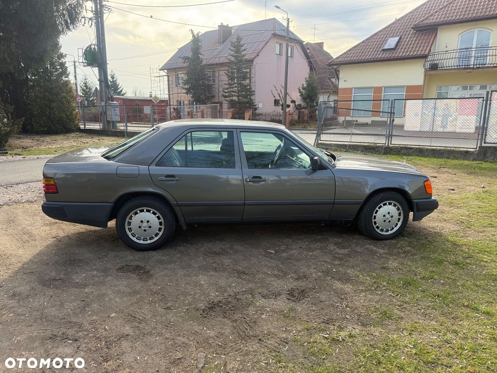 Mercedes-Benz W124 (1984-1993) - 3