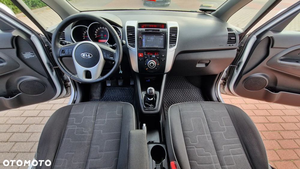 Kia Venga 1.6 CRDi 128 Business Line - 15