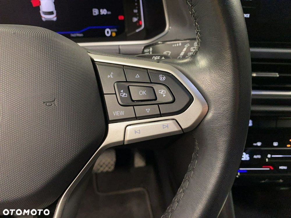 Volkswagen T-Roc - 23