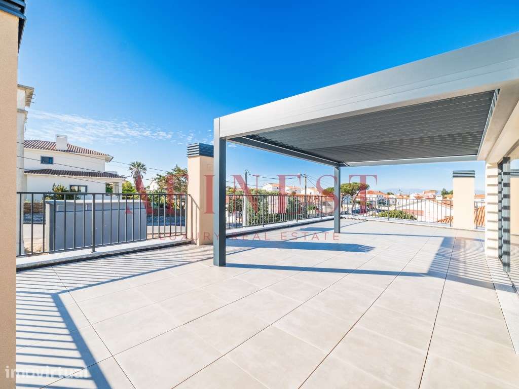 Moradia T4 de Luxo com Rooftop e Vistas Panorâmicas em Cascais - Grande imagem: 3/52