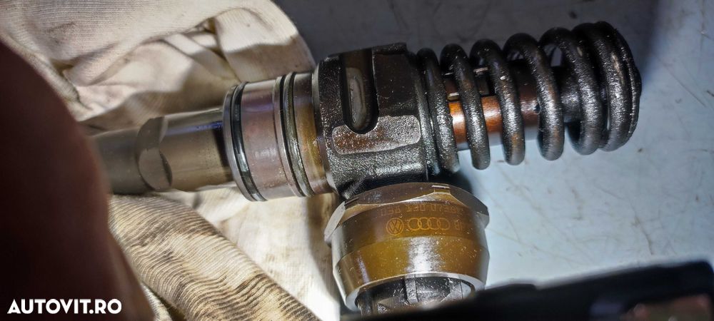 Injector injectoare volkswagen vw passat B6 sedan 2.0 BMP cod 038130073BK - 7