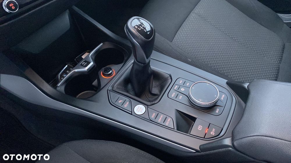 BMW Seria 1 118d - 19
