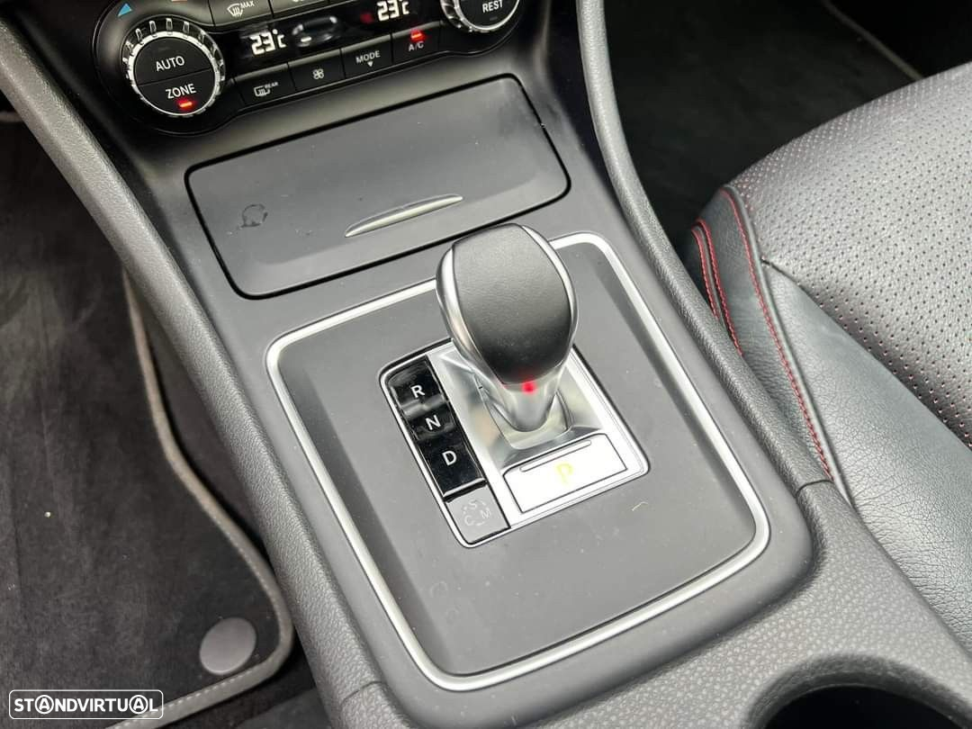 Mercedes-Benz A 45 AMG 4-Matic - 22