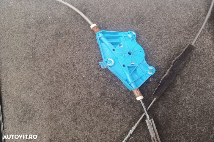 Macara geam spate stanga electrica Volkswagen VW Touareg generatia 1 - 3