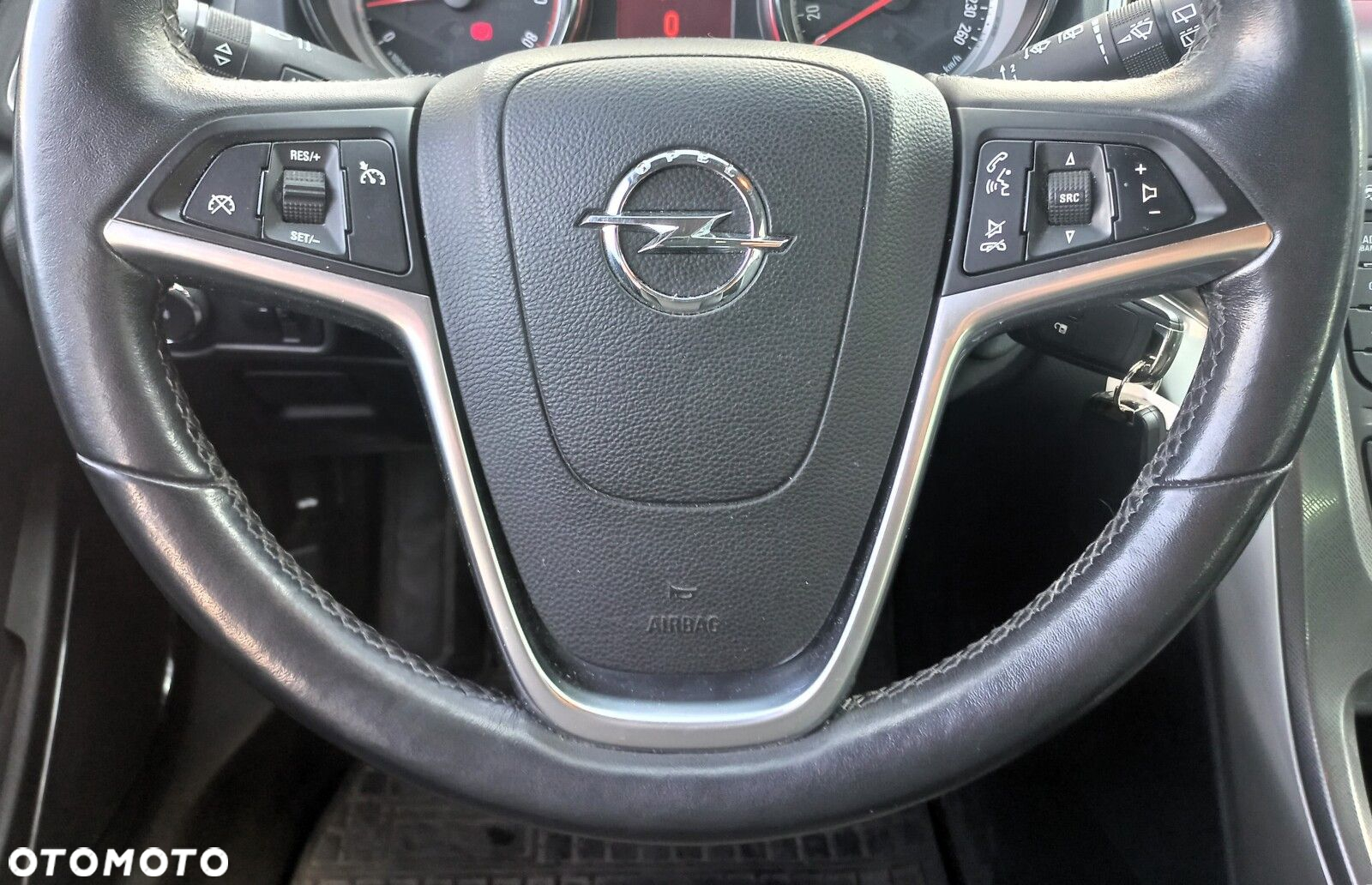 Opel Astra IV 1.4 T Cosmo - 15