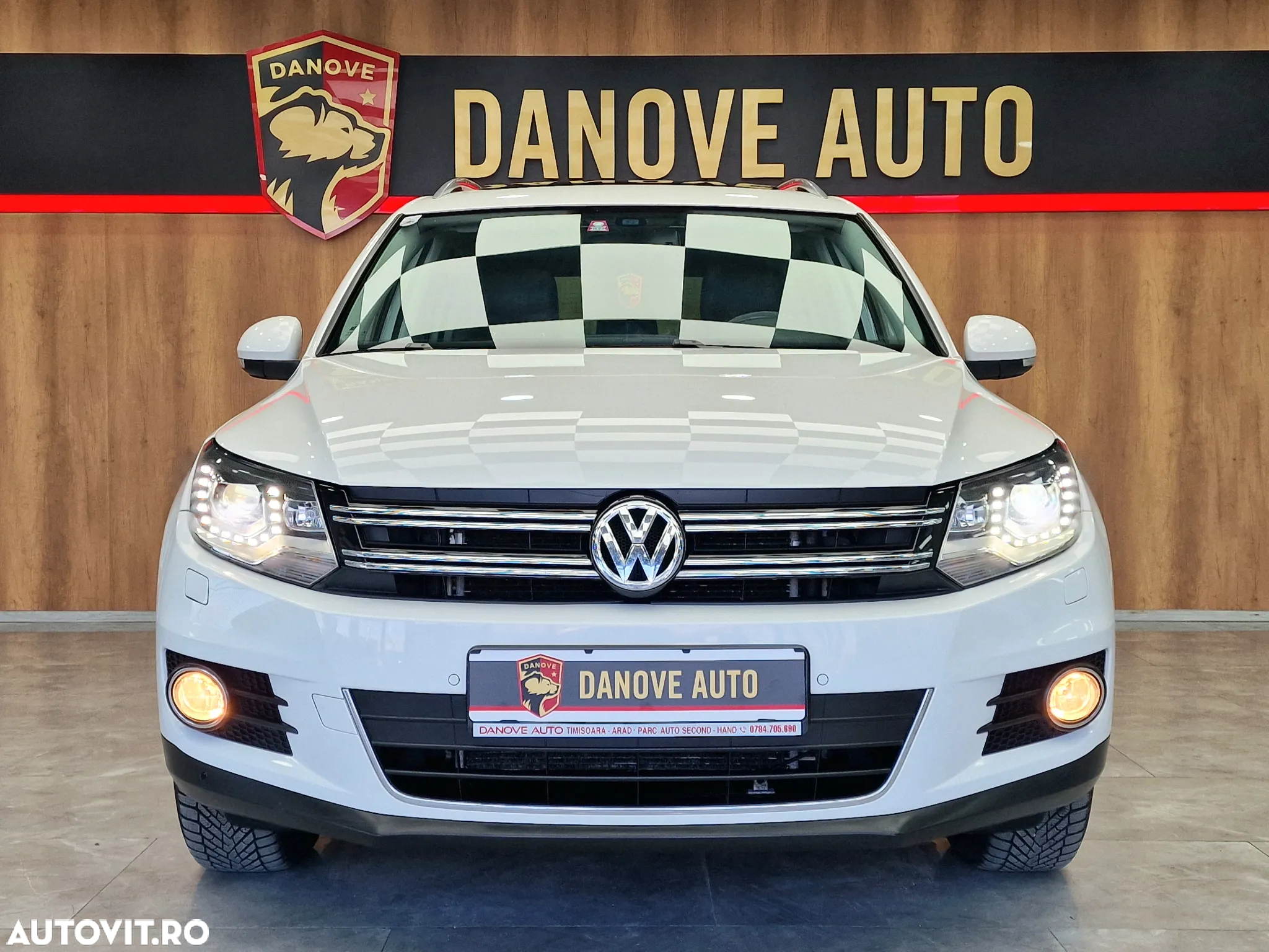 Volkswagen Tiguan 2.0 TDI 4Motion DSG Trend & Fun - 2
