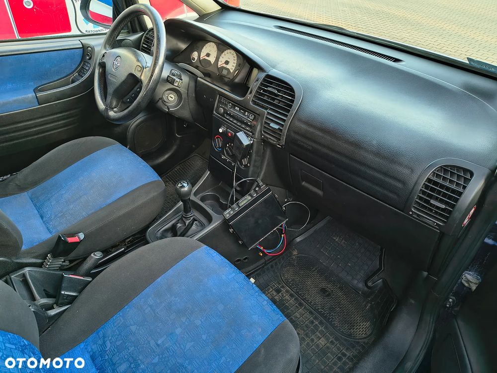 Opel Zafira 1.8 16V Elegance - 10