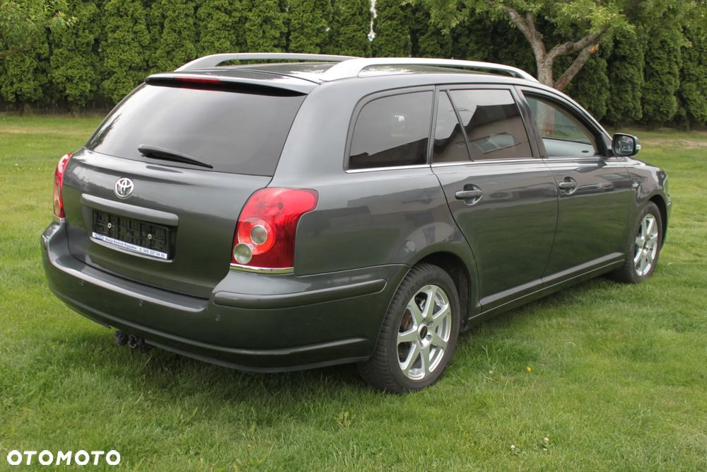 Toyota Avensis 2.2 D-CAT Executive - 7
