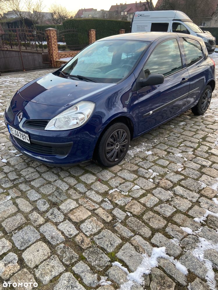 Renault Clio - 1
