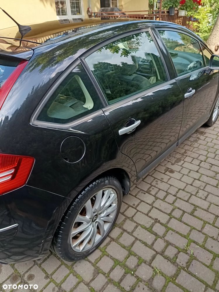 Citroën C4 1.6 HDi SX - 10