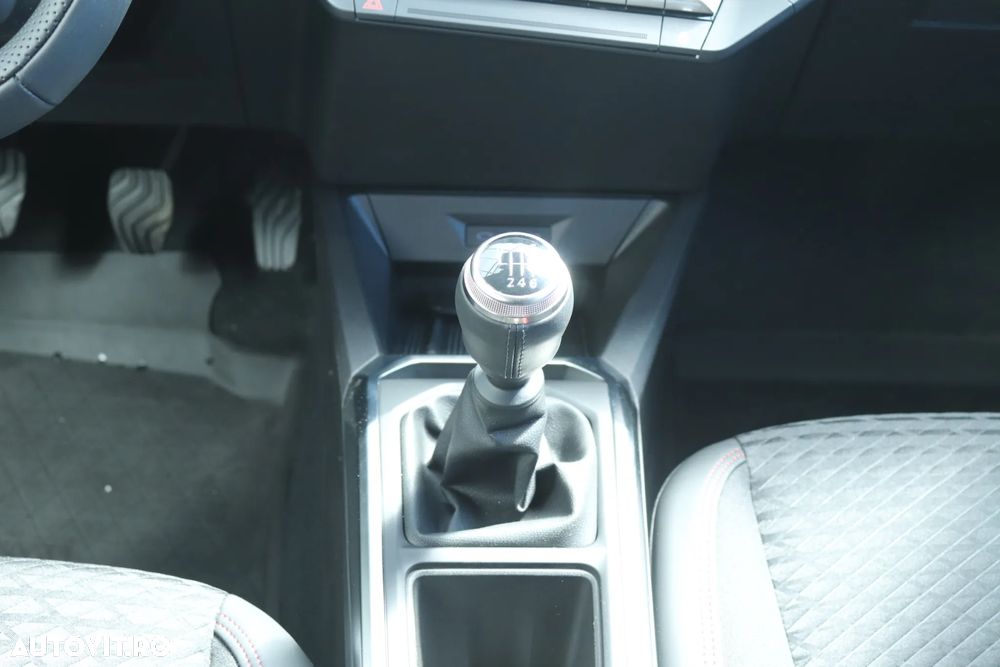 Renault Clio VI TCe 115 Techno - 12