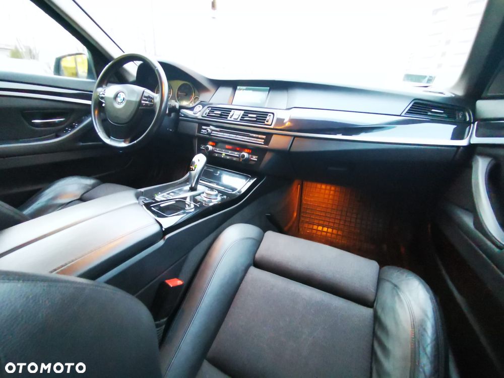 BMW Seria 5 520d - 5
