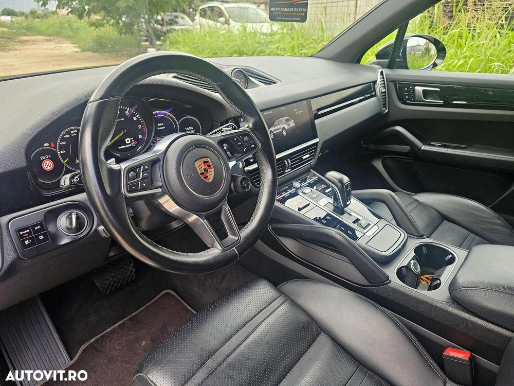 Porsche Cayenne Tiptronic S - 8