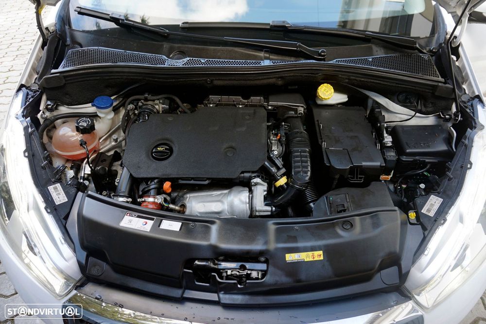 Peugeot 208 1.5 BlueHDi Signature - 23