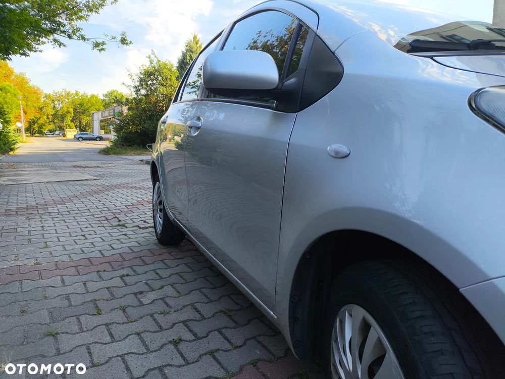 Toyota Yaris 1.0 VVT-i Luna - 12