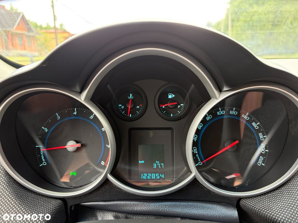 Chevrolet Cruze 1.6 LT+ - 33