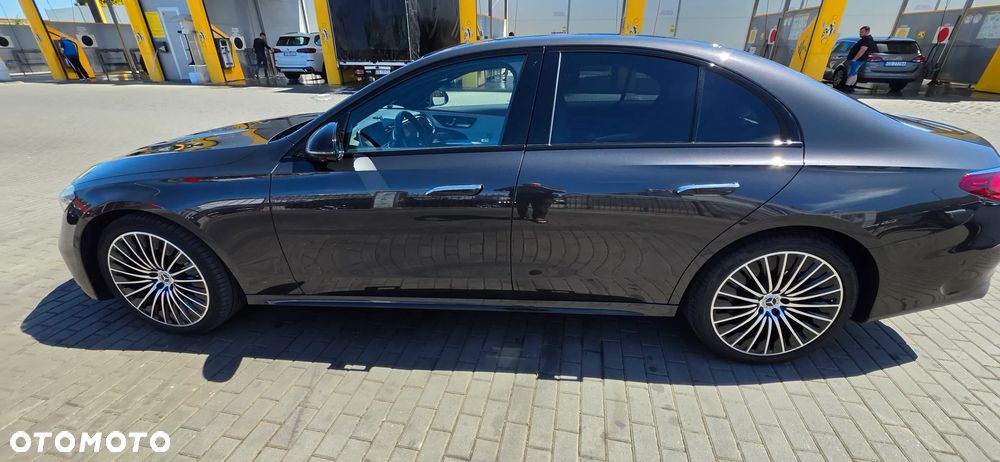 Mercedes-Benz Klasa E 220 d mHEV 4-Matic AMG 9G-Tronic - 4