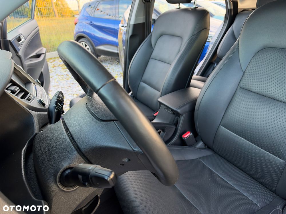 Hyundai Tucson 2.0 CRDI 4WD Premium - 23