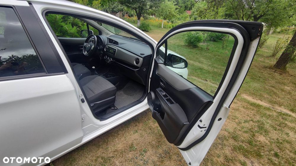 Toyota Yaris - 11