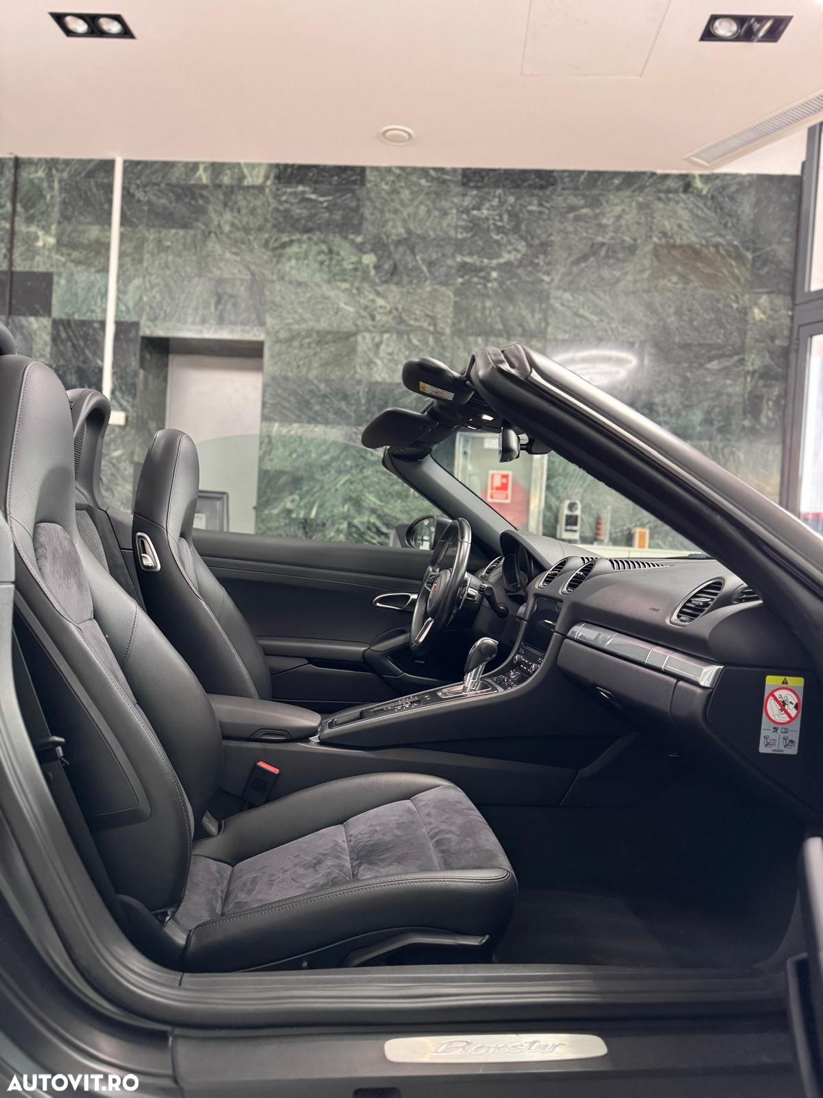 Porsche Boxster 718 Style Edition PDK - 16