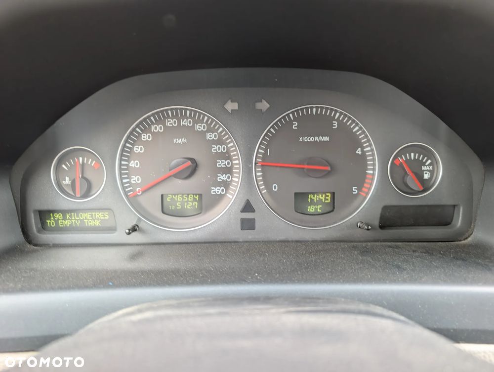 Volvo S60 2.4D Momentum - 29