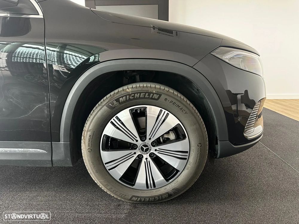 Mercedes-Benz EQA 300 4Matic Progressive - 9