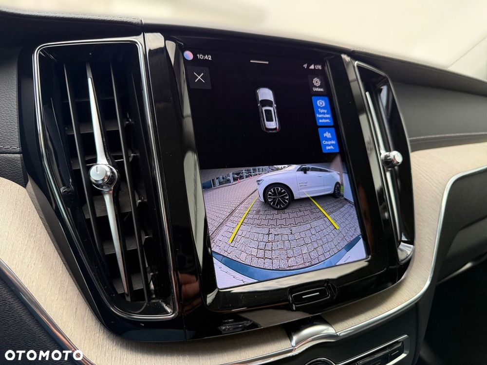Volvo XC 60 - 22