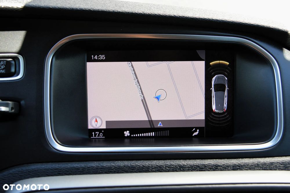 Volvo V40 T2 Momentum - 17