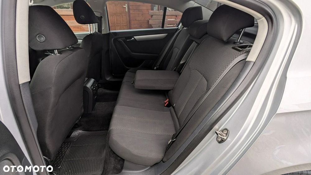 Volkswagen Passat 2011
