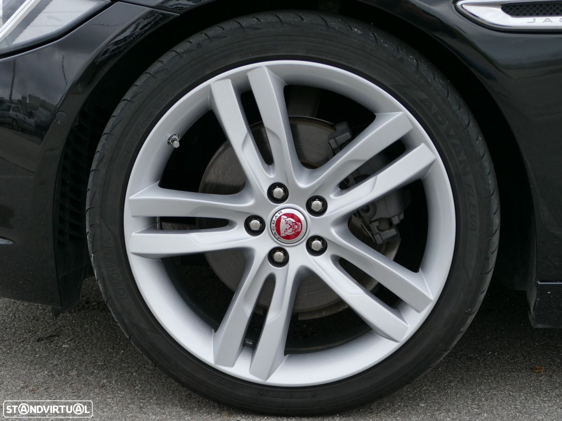 Jaguar XE 2.0 D R-Sport Aut. - 5