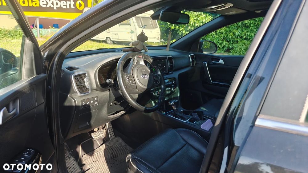 Kia Sportage 2,0 CRDI AWD GT Line - 4