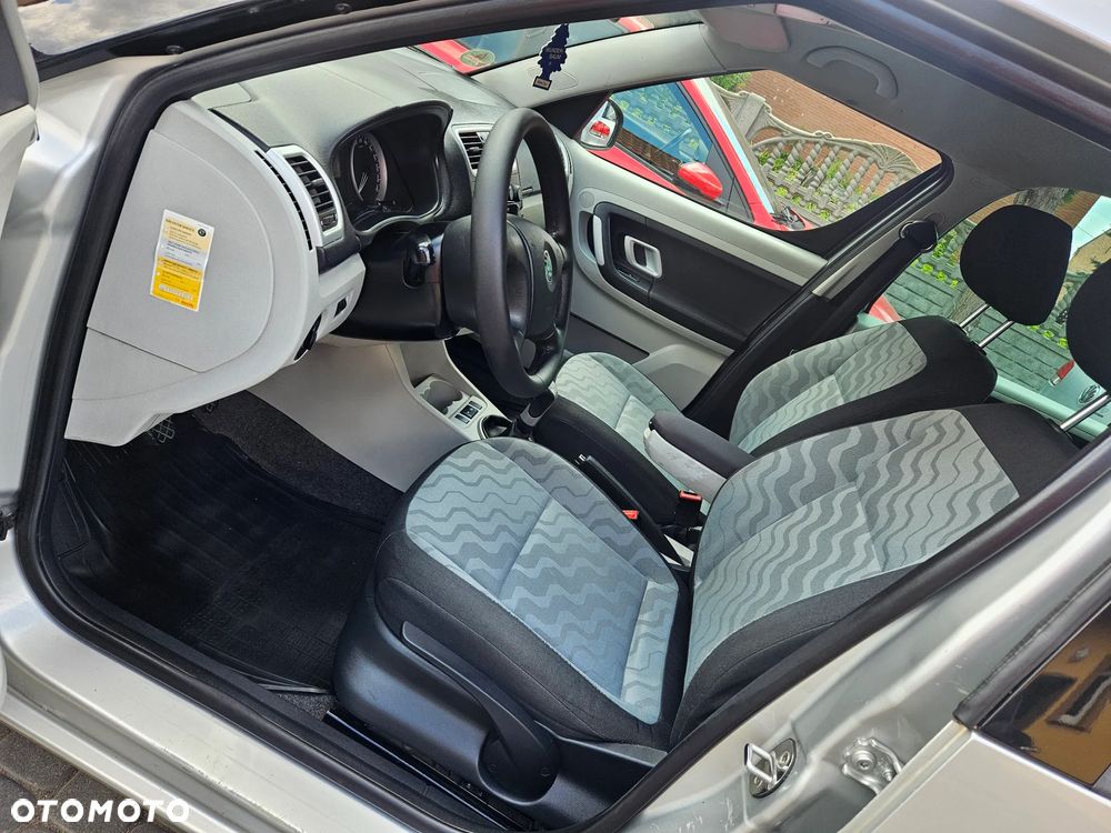 Skoda Roomster 1.6 16V - 8