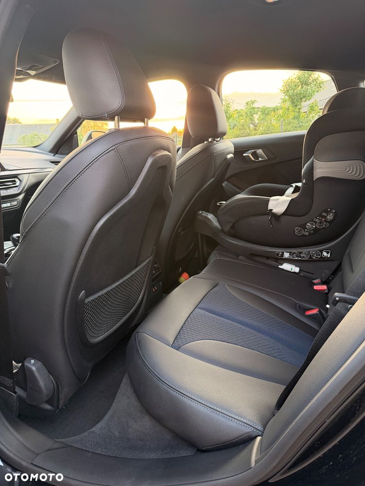 BMW Seria 2 220d xDrive Edition Colorvision - 34
