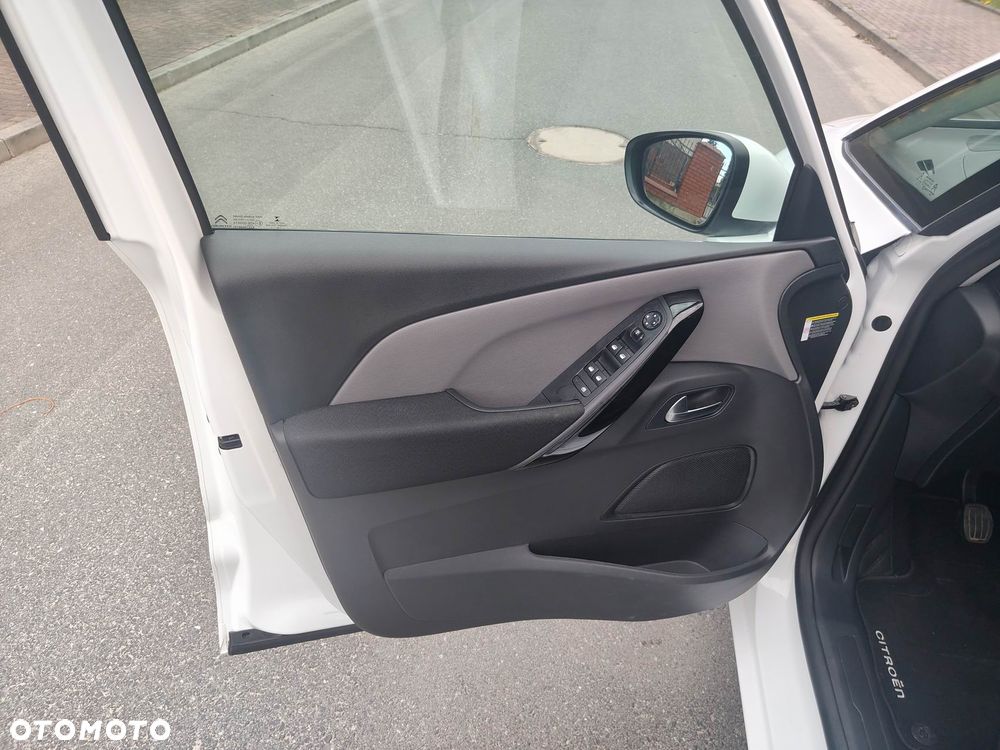 Citroën C4 SpaceTourer PureTech 130 Stop&Start LIVE - 34