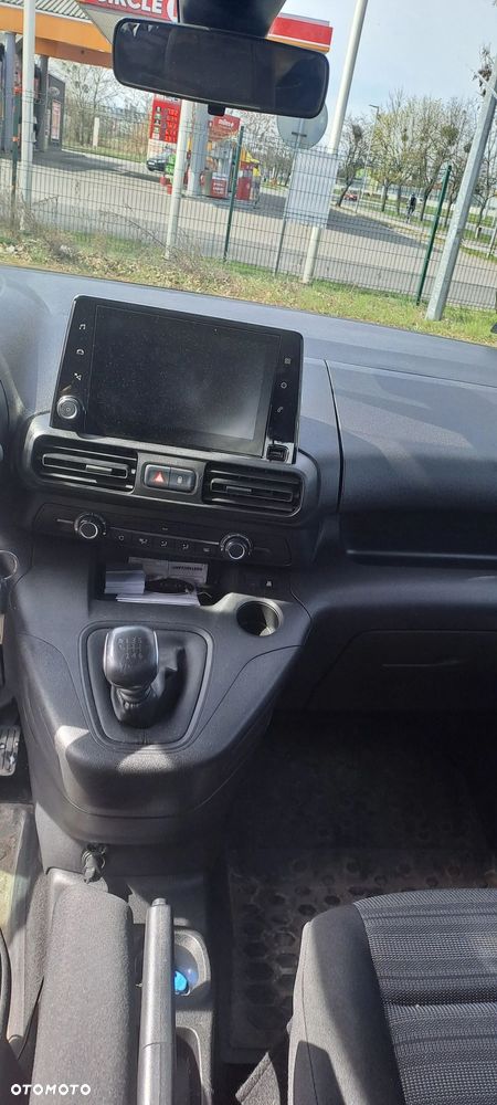 Opel Combo 1.2 Turbo Enjoy S&S - 8