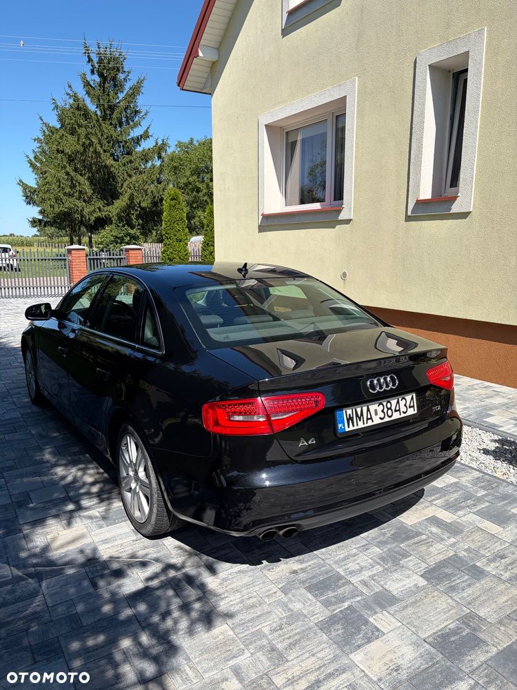 Audi A4 Limousine - 5