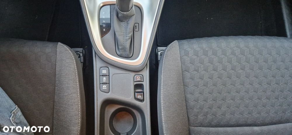 Toyota Yaris - 22
